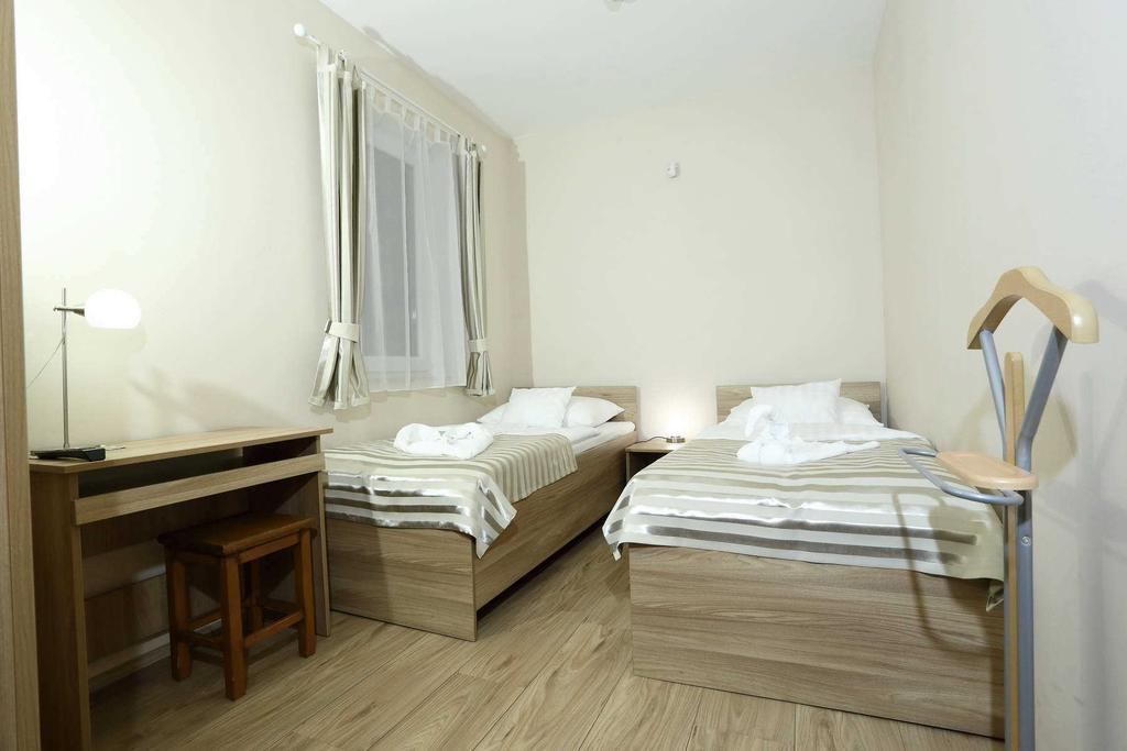 Apartman Gondola Hotell Győr Rom bilde